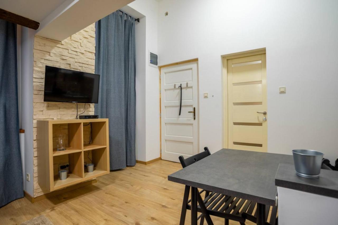 Posh Prints Studio Budapest Luaran gambar